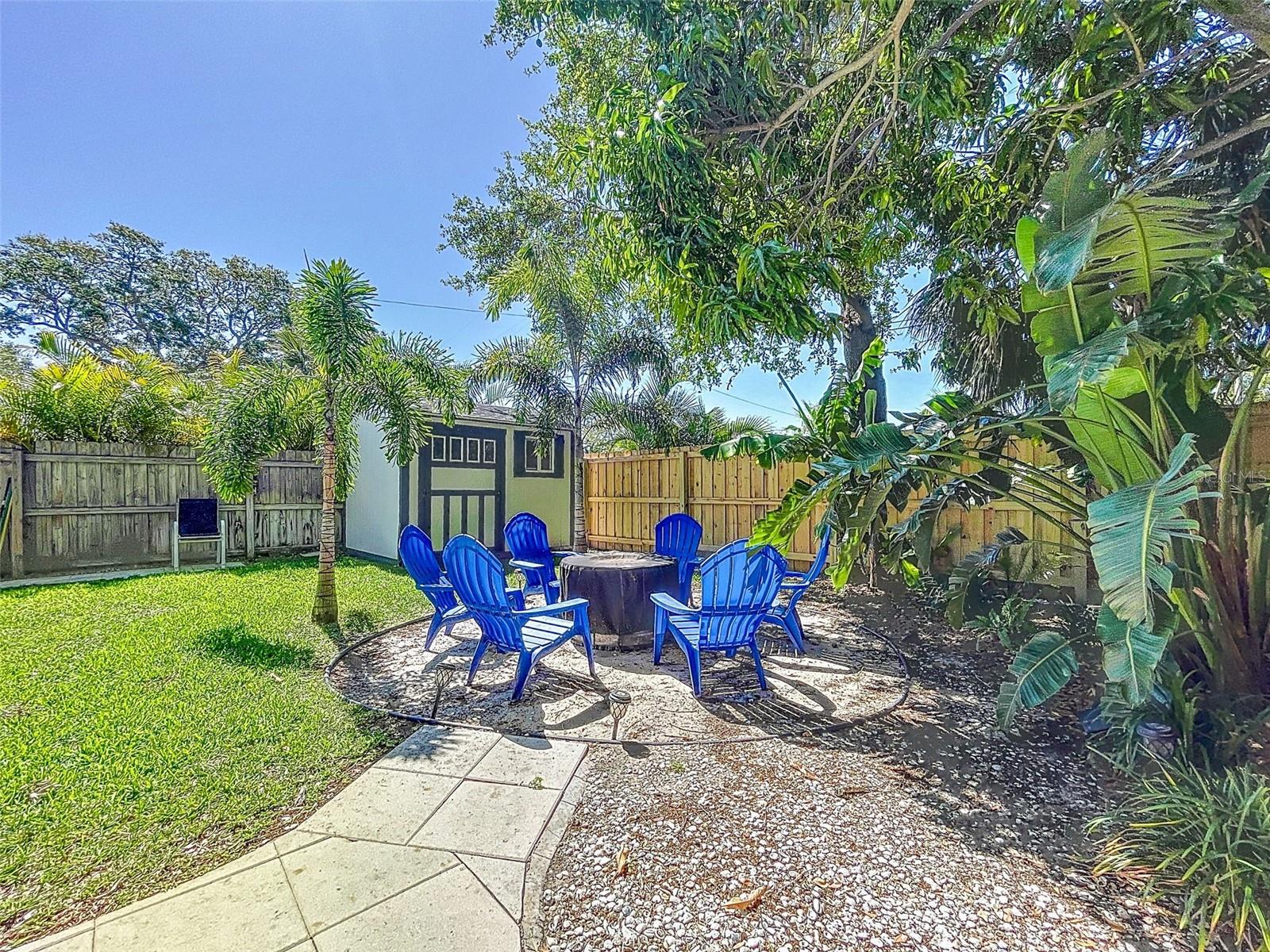 Image 42 of 74 For 1600 Pasadena Dr