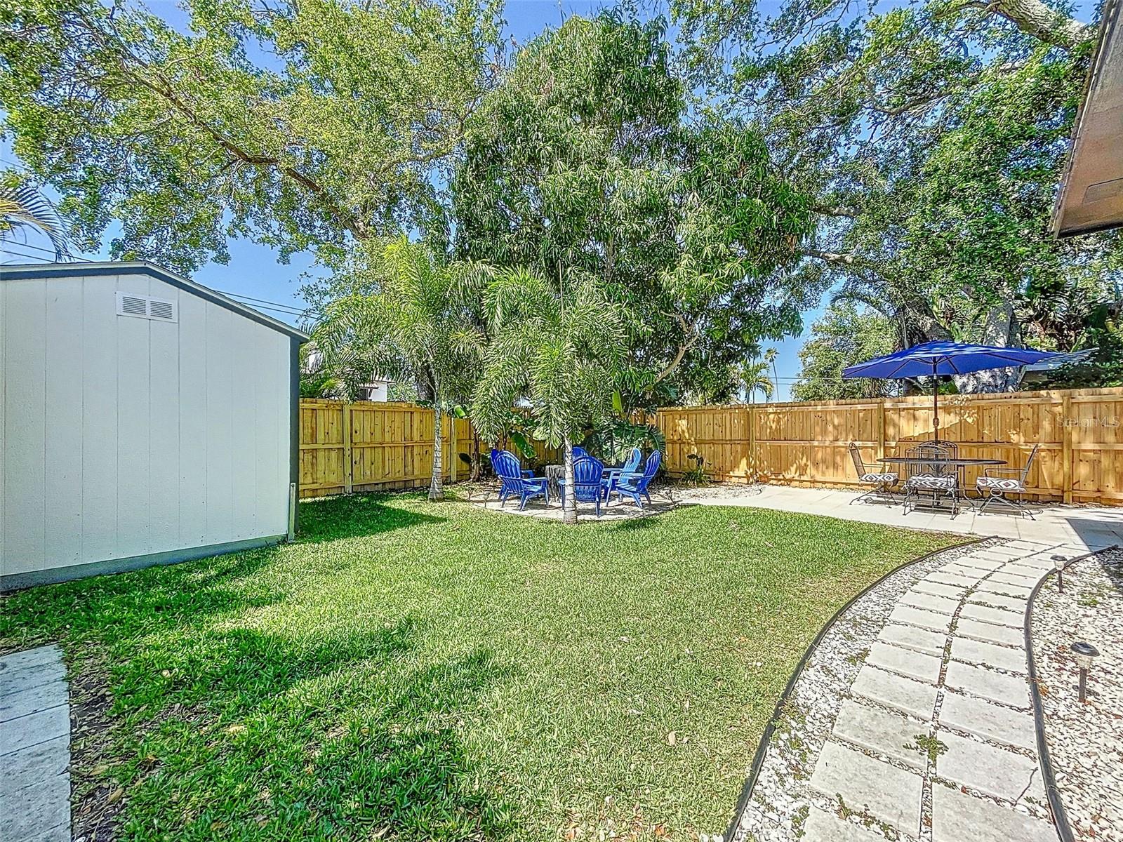 Image 44 of 74 For 1600 Pasadena Dr