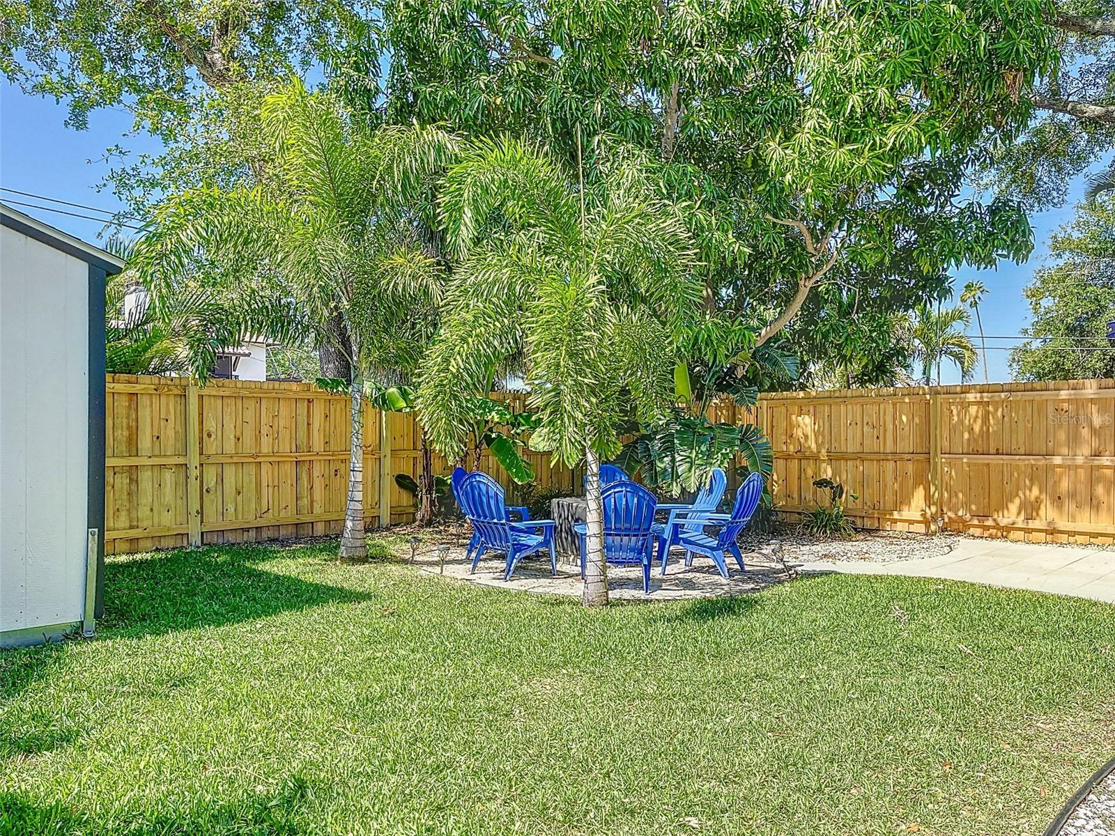 Image 45 of 74 For 1600 Pasadena Dr
