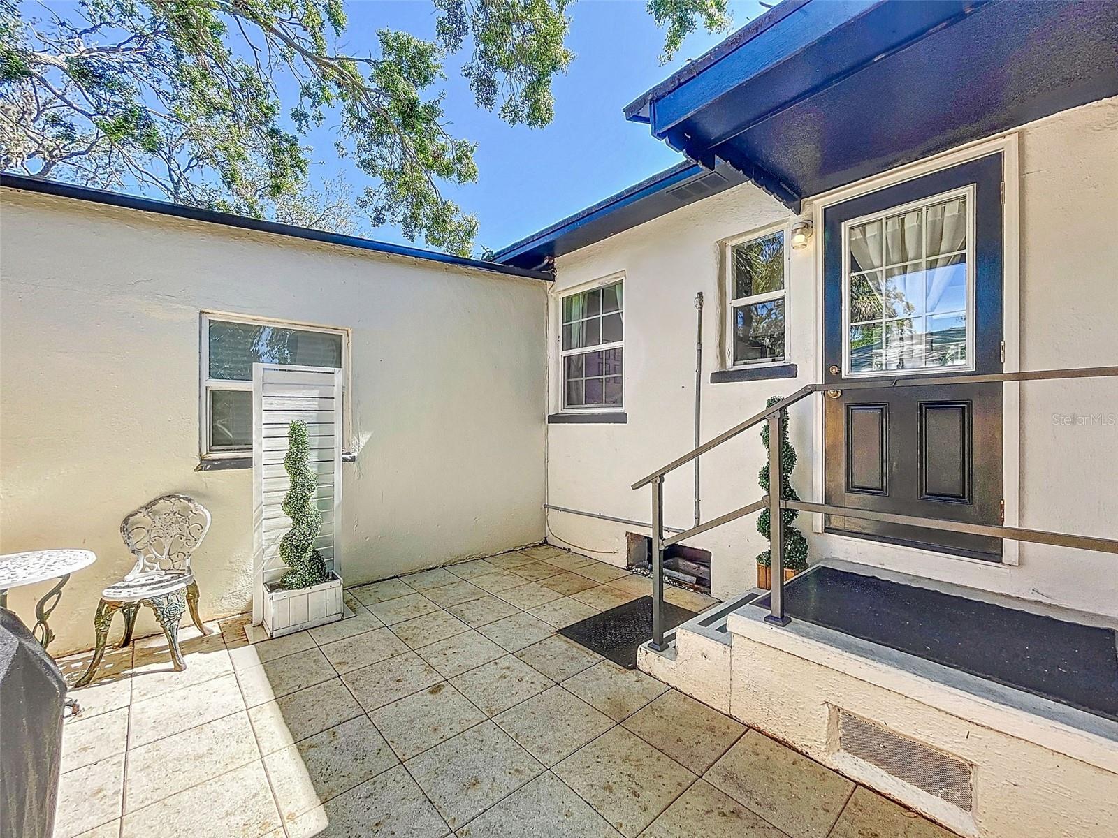 Image 46 of 74 For 1600 Pasadena Dr