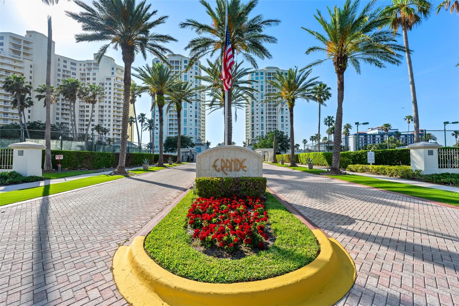 Listing photo id 48 for 1170 Gulf Boulevard 2101