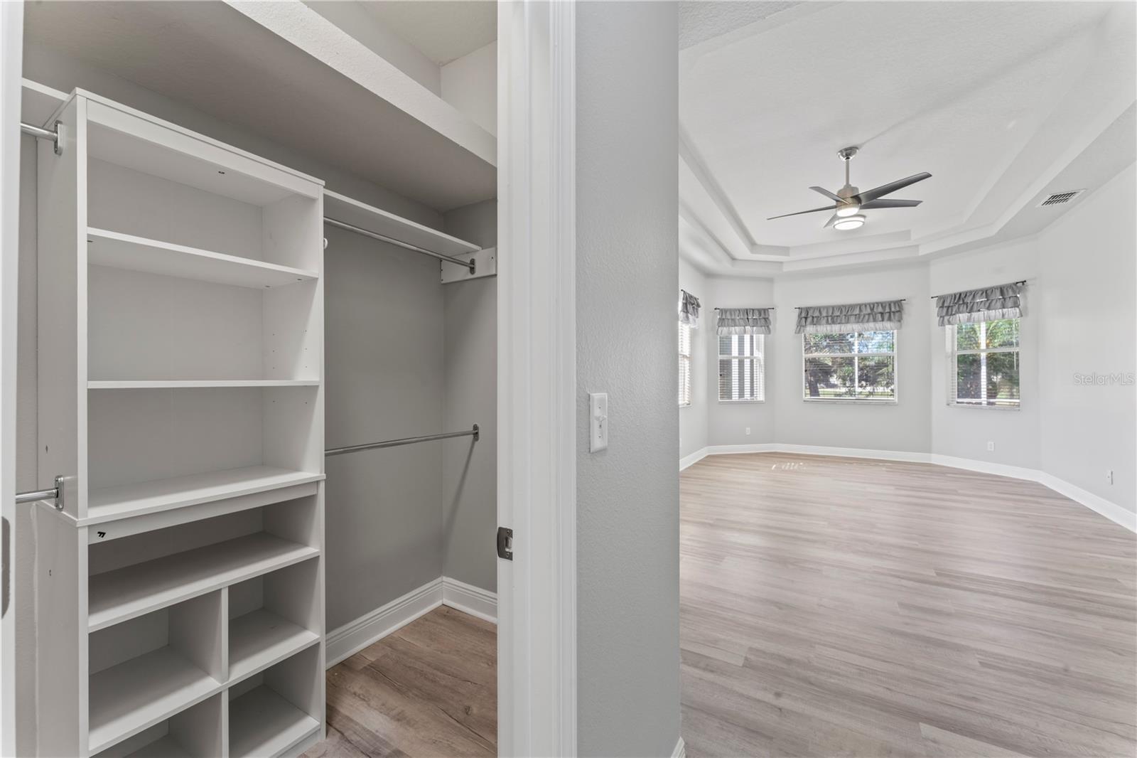 Image 16 of 100 For 10517 Palm Cove Avenue
