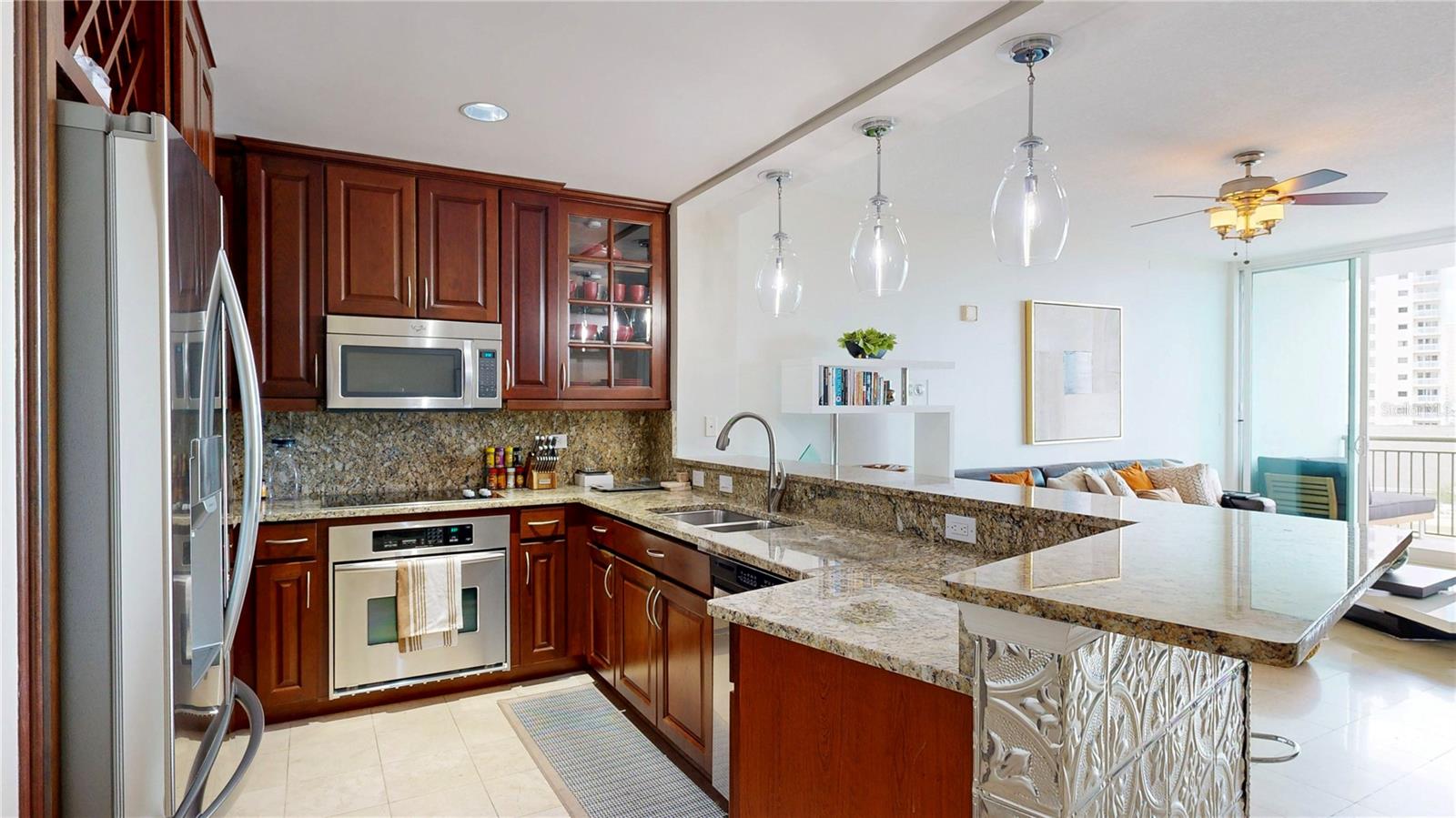 Image 19 of 42 For 450 Knights Run Avenue 703