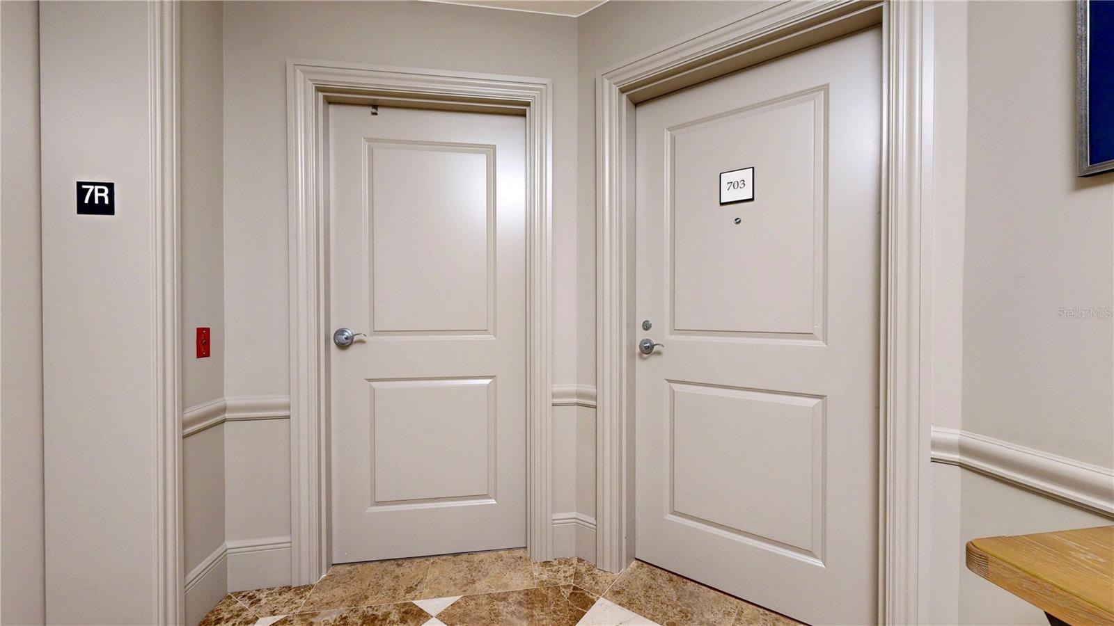 Image 5 of 42 For 450 Knights Run Avenue 703