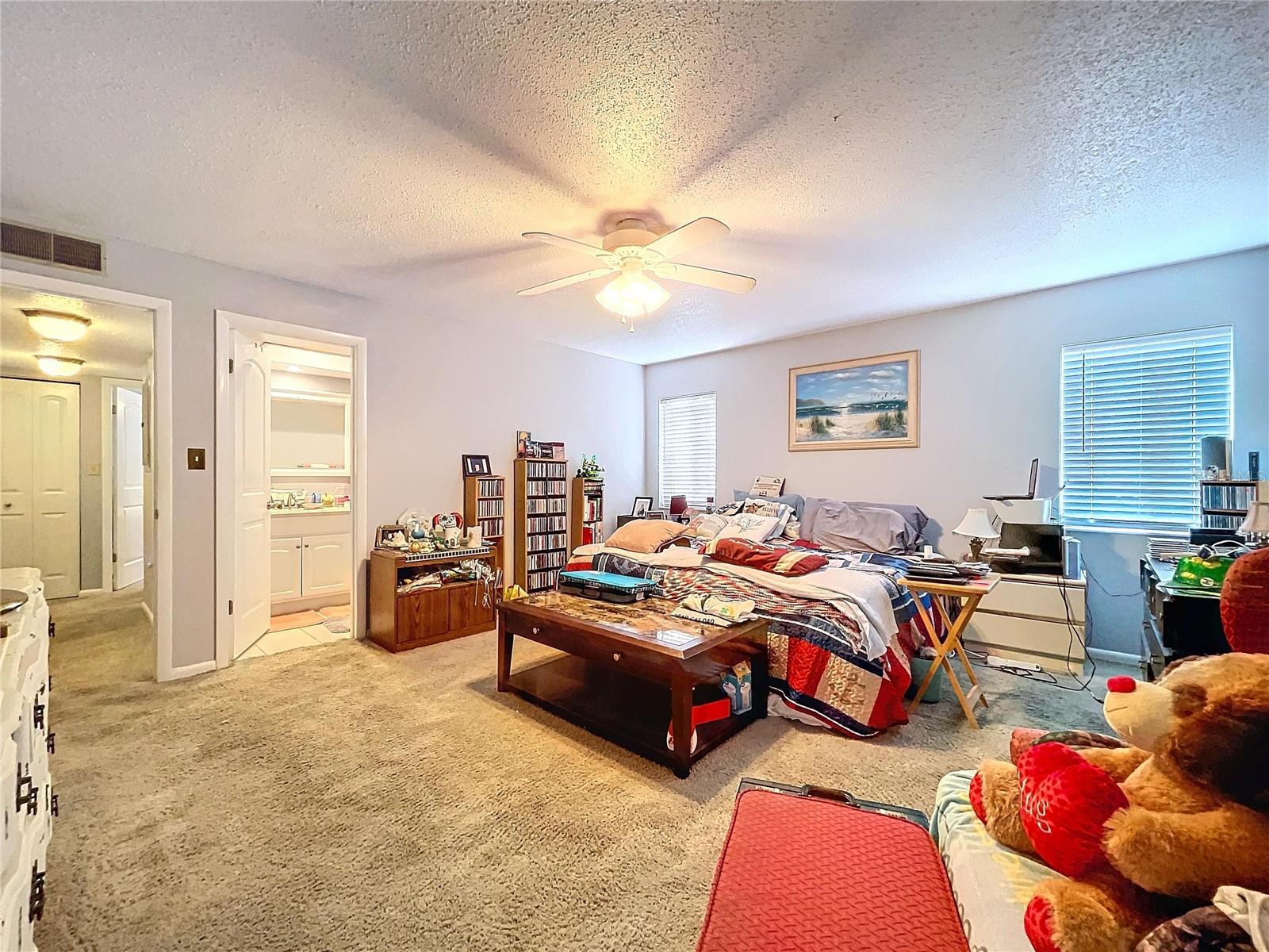 Image 28 of 56 For 2679 Sabal Springs Circle 102