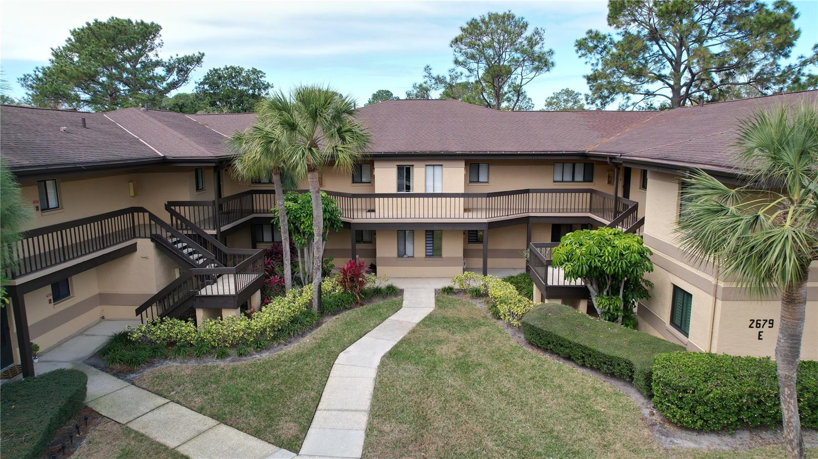 Image 41 of 56 For 2679 Sabal Springs Circle 102