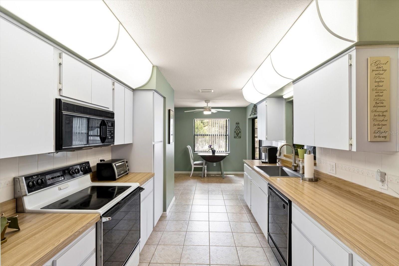 Image 33 of 41 For 7120 Croton Point