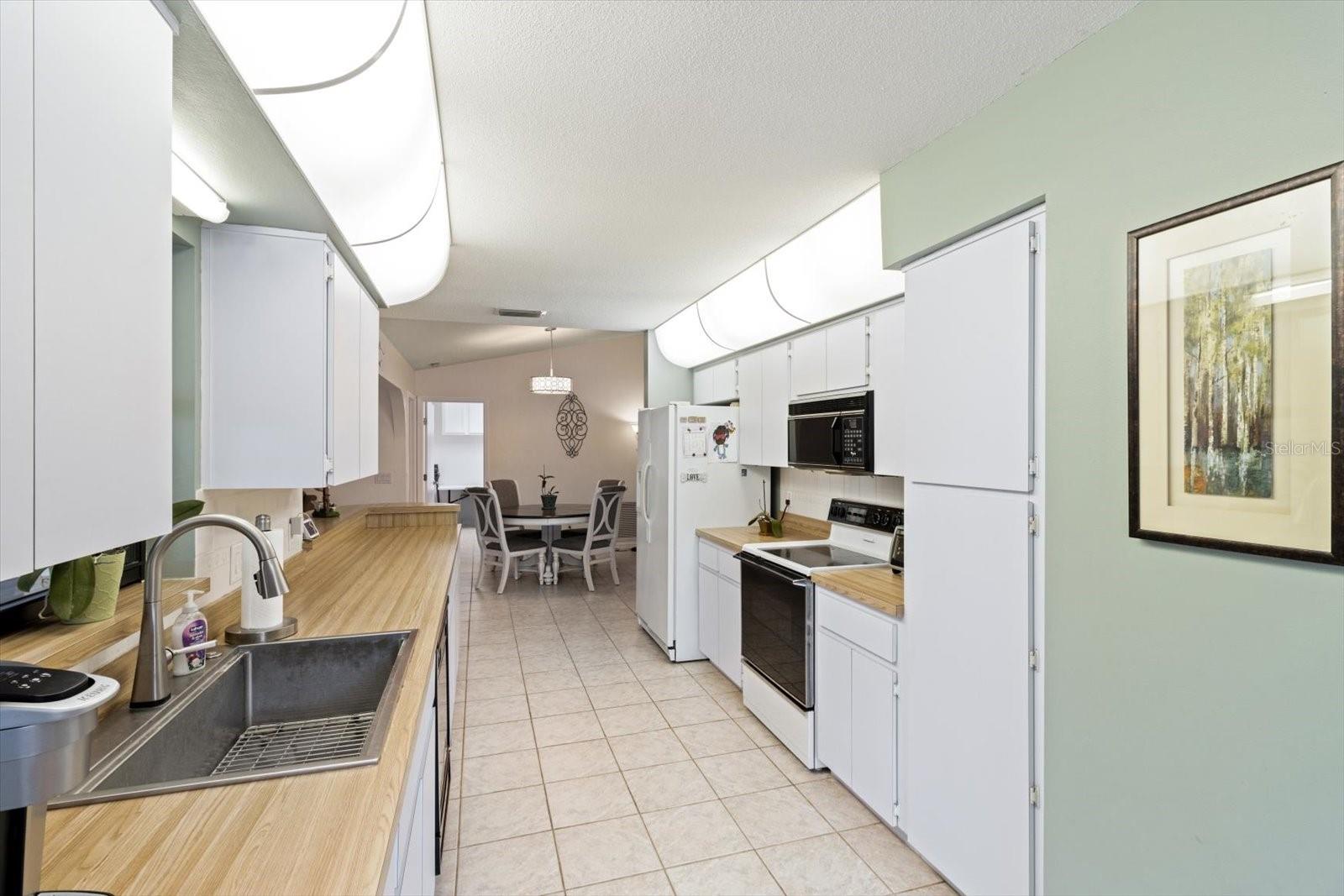 Image 34 of 41 For 7120 Croton Point
