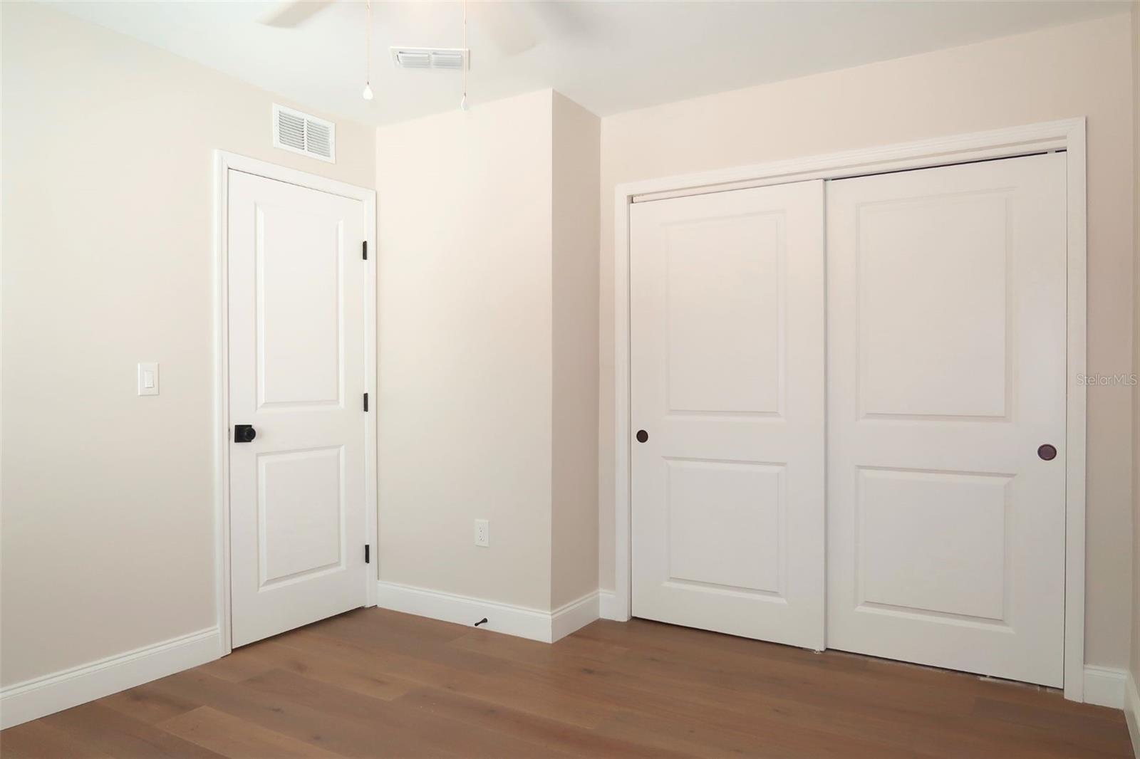 Image 16 of 21 For 4019 Lemon Street