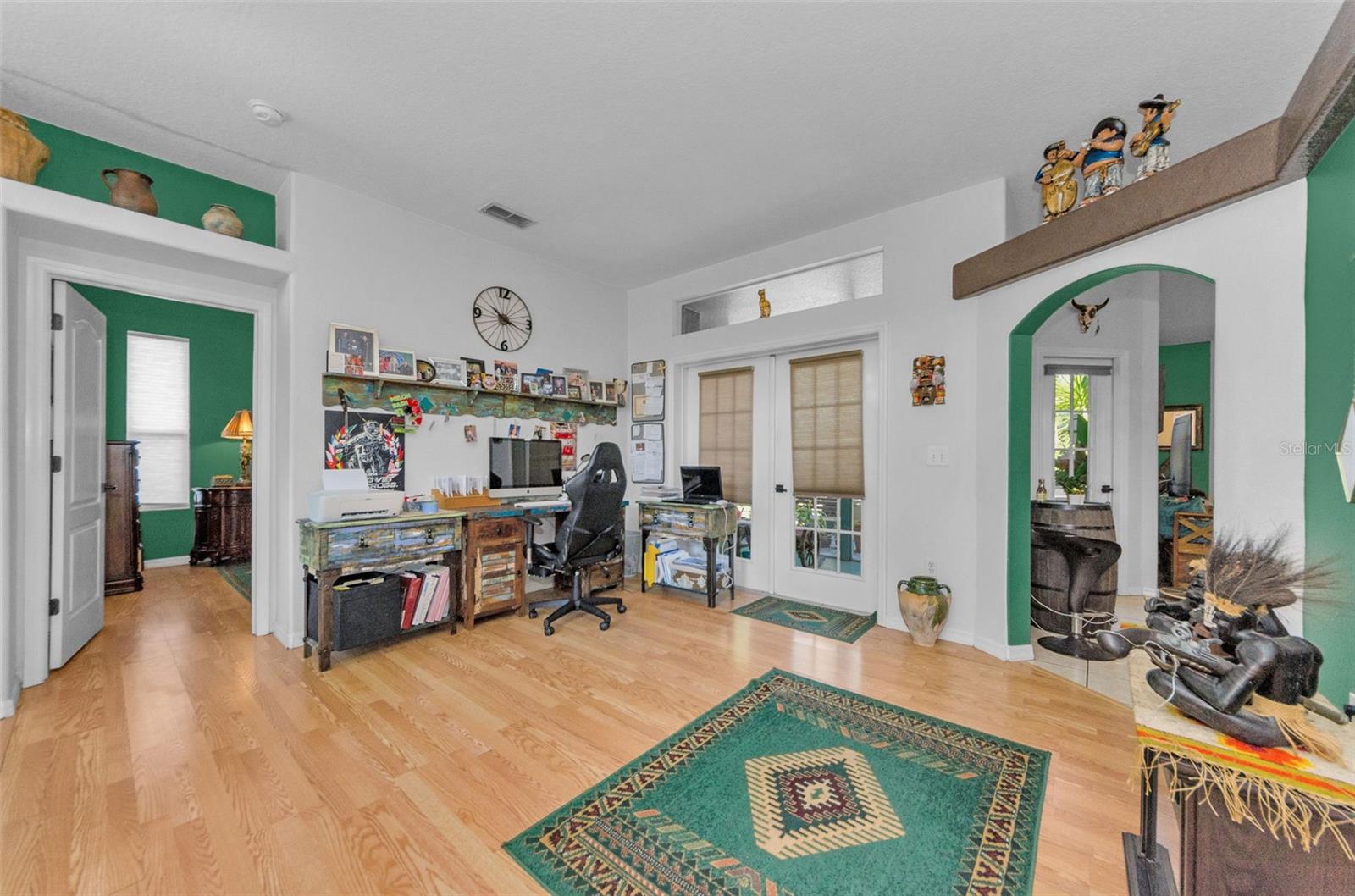 Image 8 of 67 For 12923 Colony Road