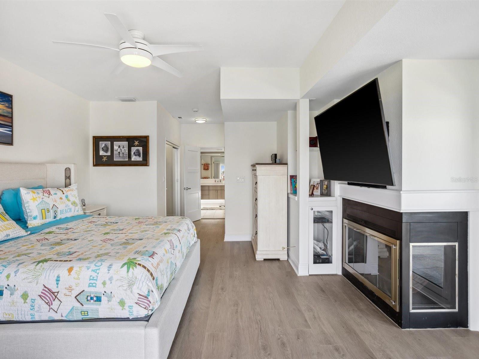 Image 27 of 90 For 5820 Balao Way S