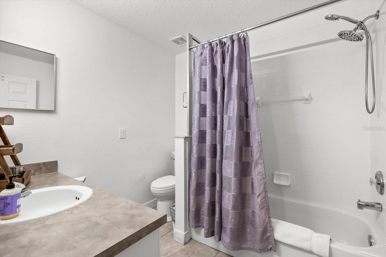 Image 27 of 43 For 547 Windsor Place