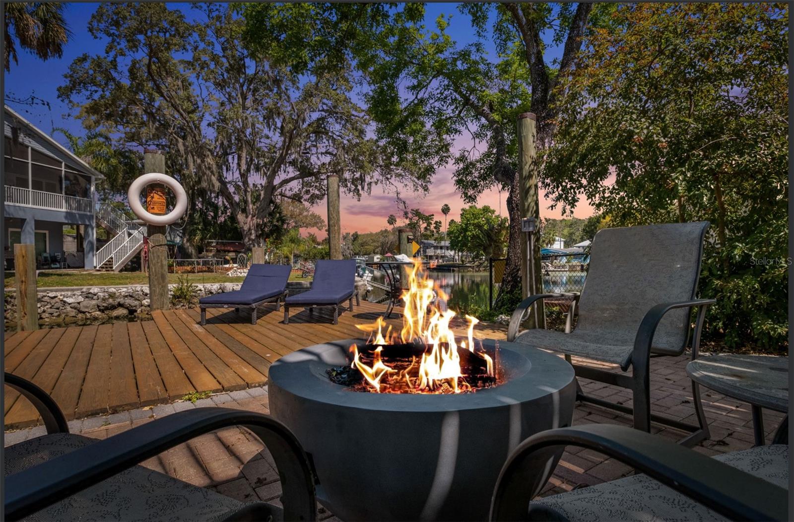 Listing photo id 10 for 5341 Circle Drive