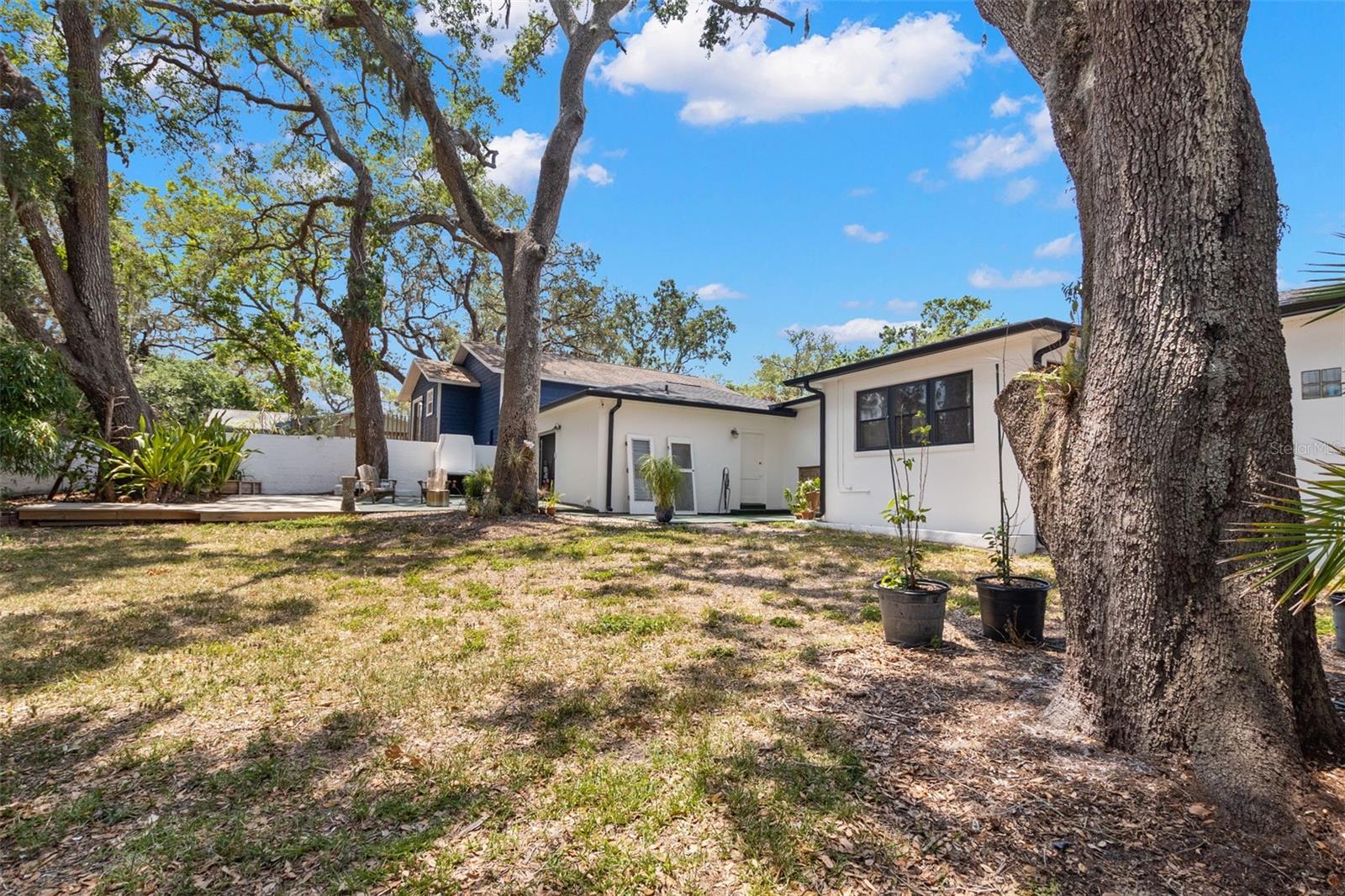 Listing photo id 20 for 5415 Park Place