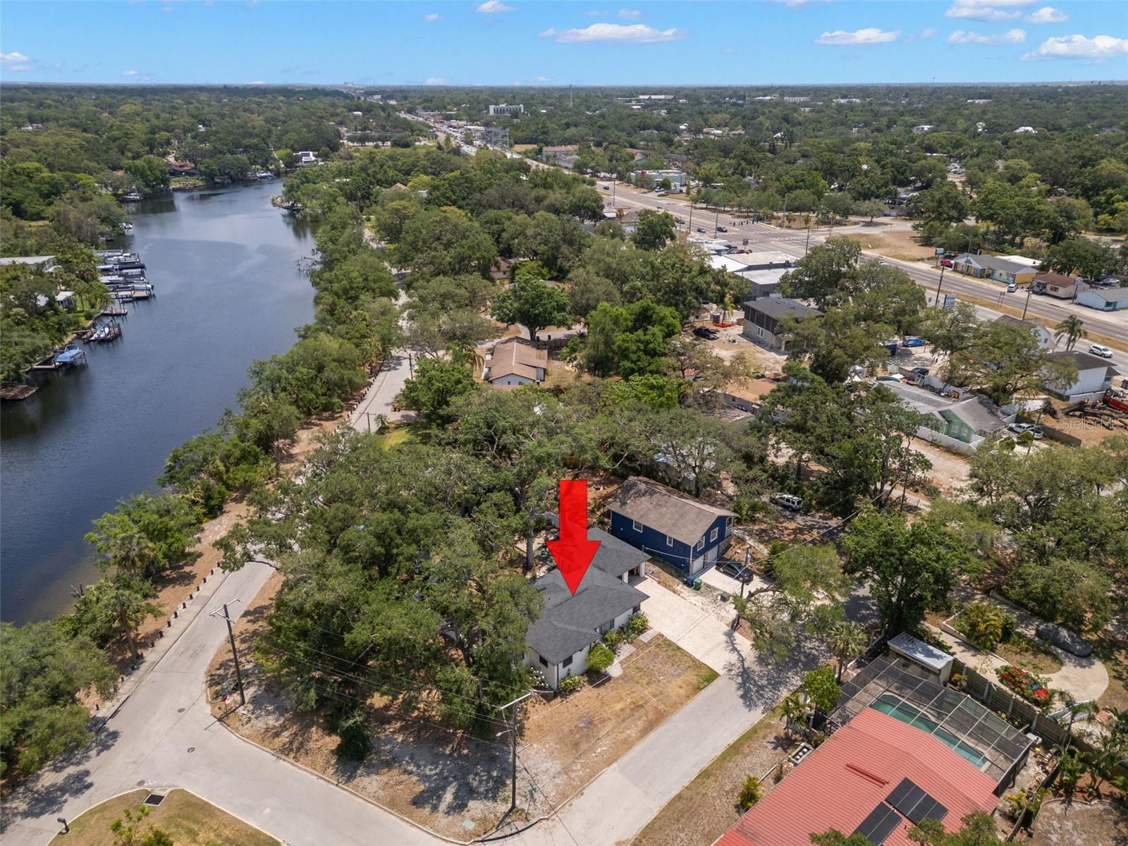 Listing photo id 28 for 5415 Park Place