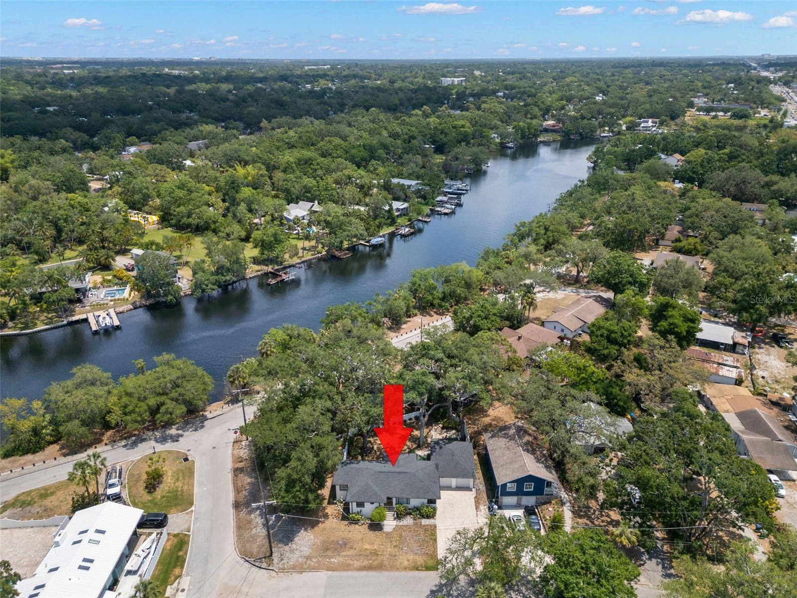 Listing photo id 30 for 5415 Park Place