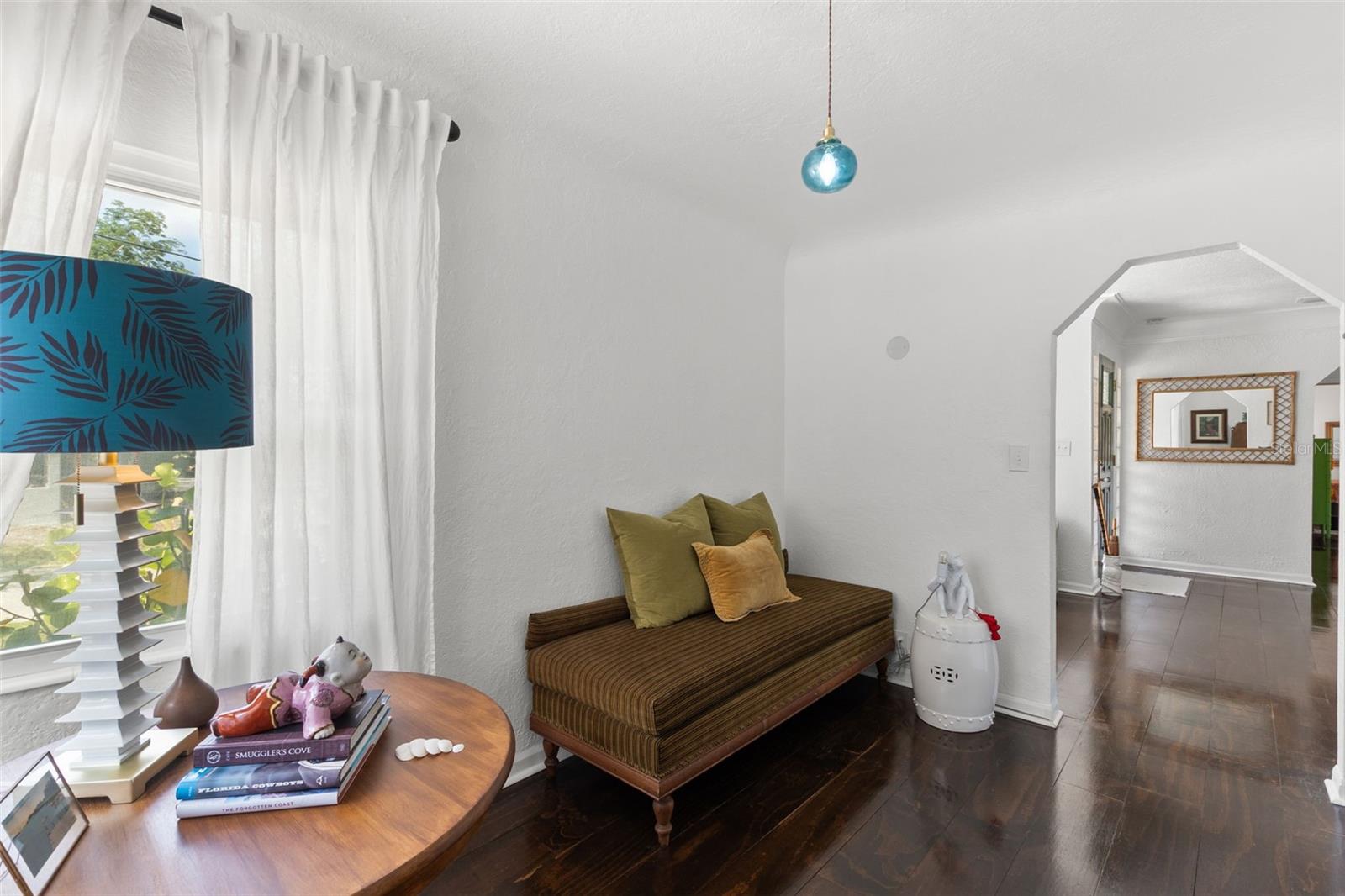 Listing photo id 7 for 5415 Park Place