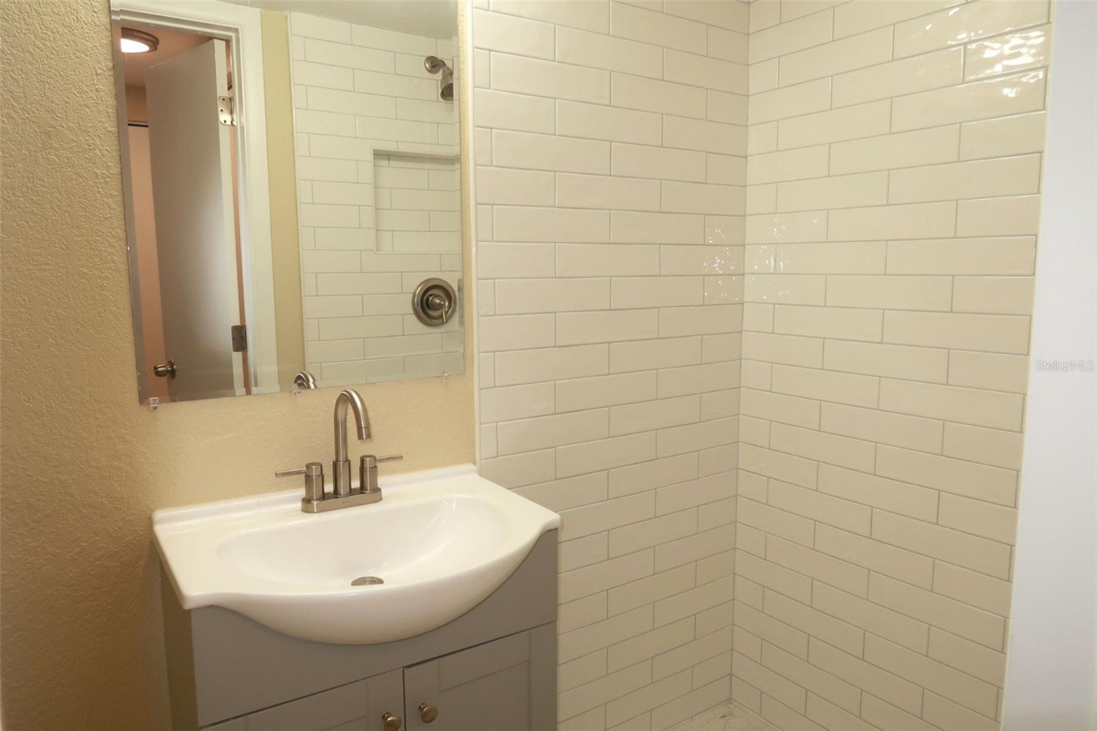 Image 4 of 18 For 7160 Lenape Circle