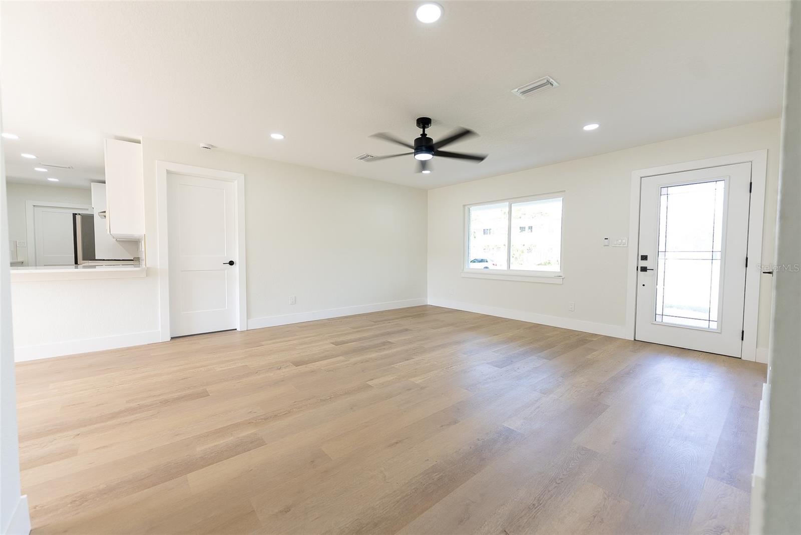 Image 21 of 55 For 8444 15th Way N