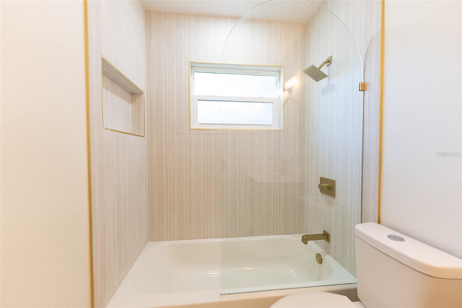 Image 26 of 55 For 8444 15th Way N