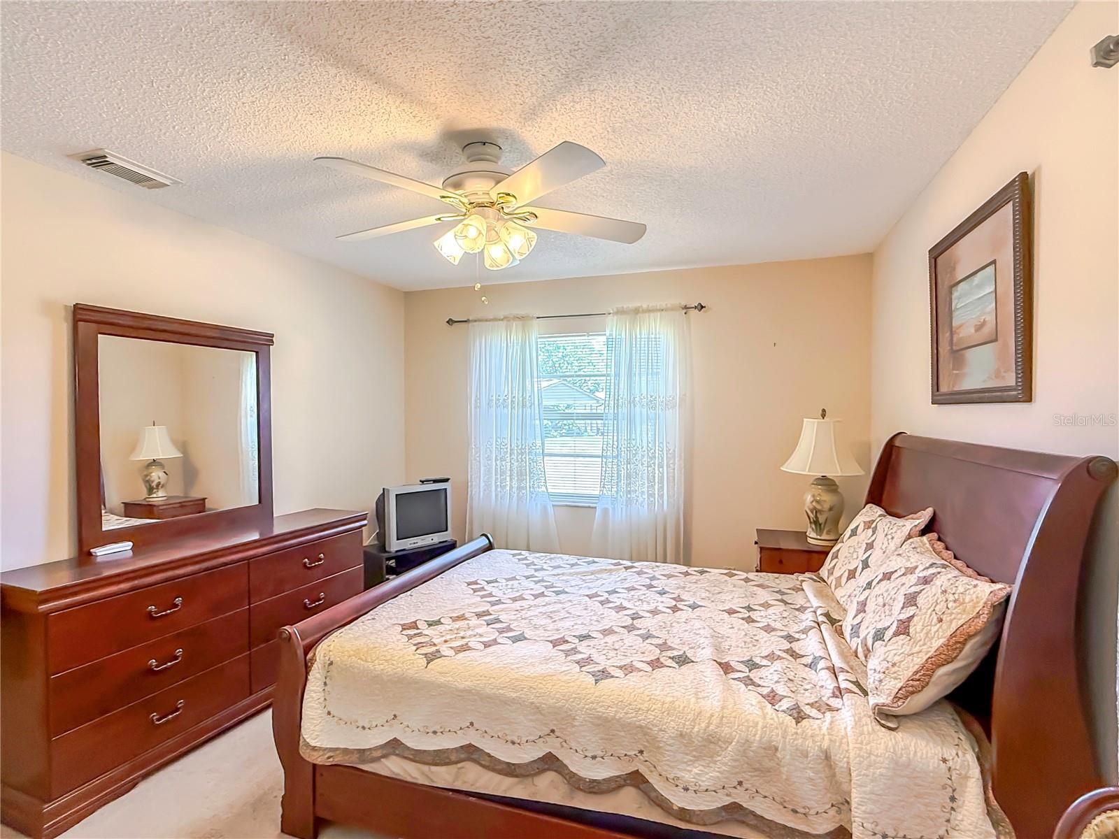 Image 20 of 40 For 503 Finsbury Circle A