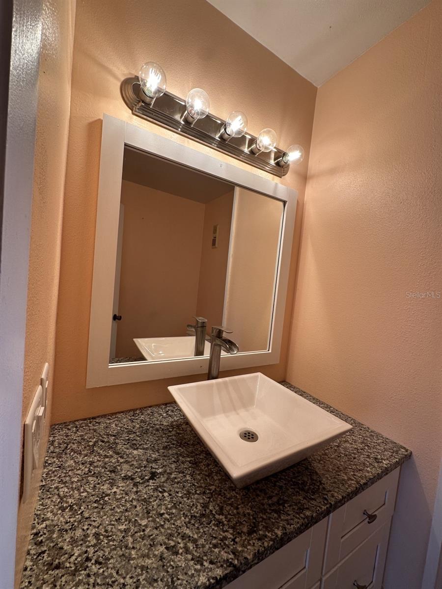 Image 10 of 12 For 3802 Oak Drive W22