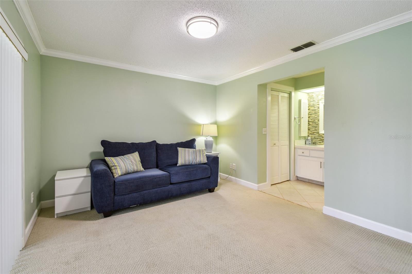 Image 12 of 28 For 2537 Oakleaf Lane 32a