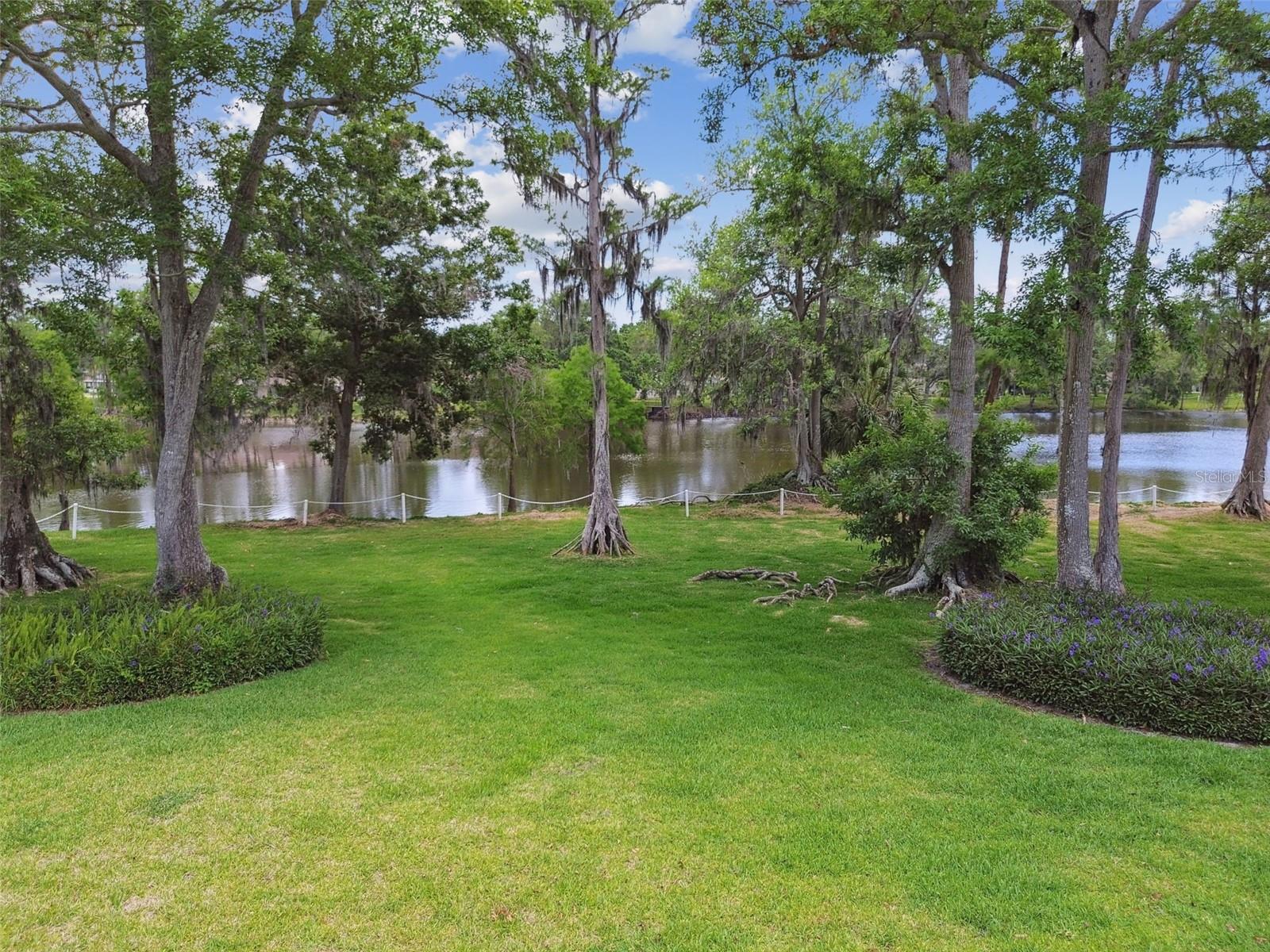 Image 21 of 28 For 2537 Oakleaf Lane 32a