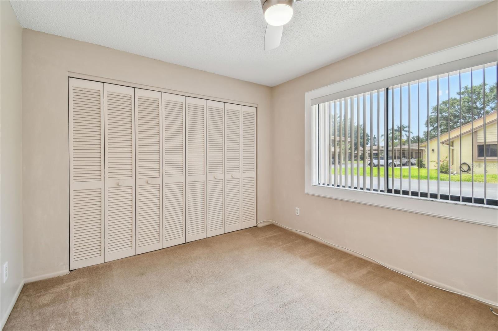 Image 4 of 28 For 2537 Oakleaf Lane 32a