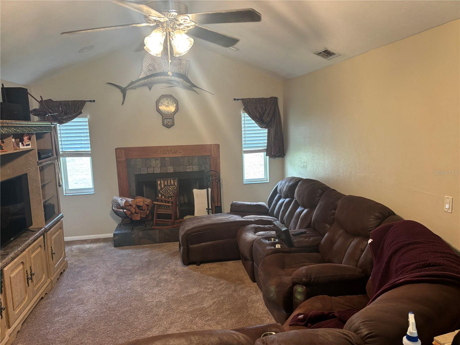 Image 8 of 13 For 212 Jefferson Avenue