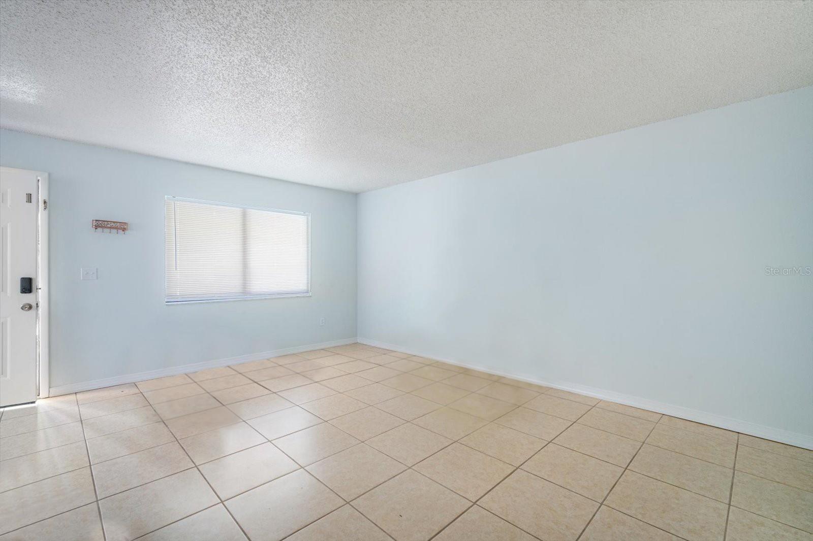 Image 5 of 22 For 11807 Raintree Lake Lane B