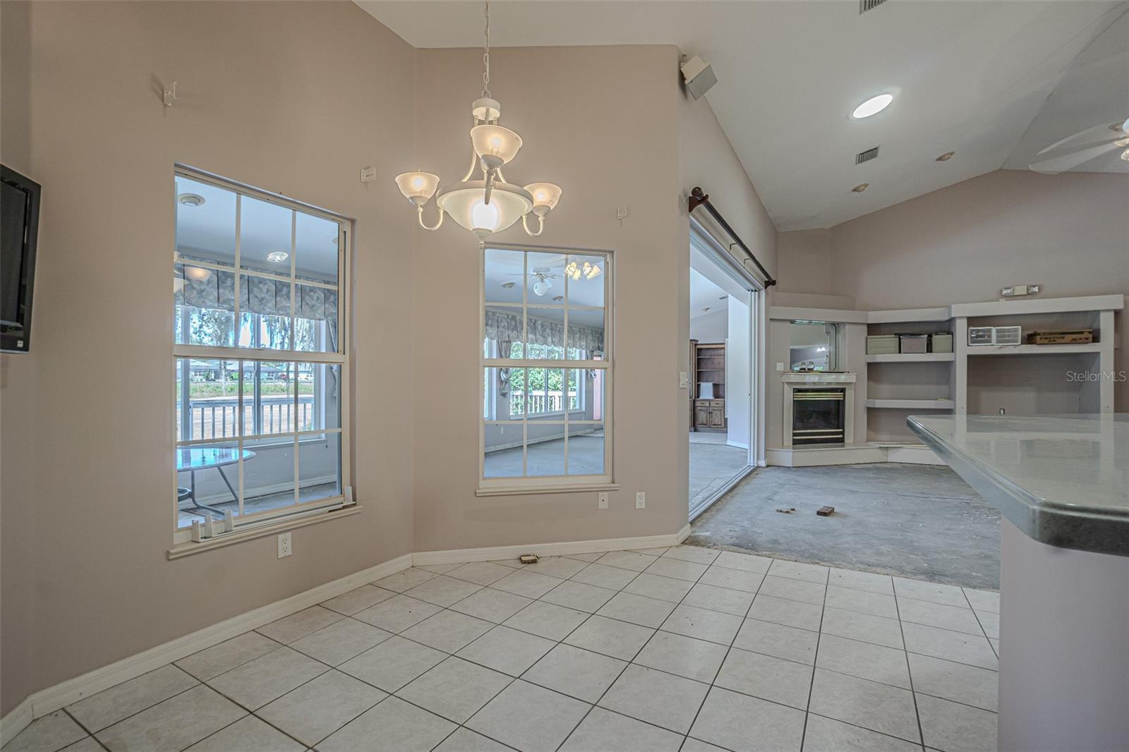 Image 10 of 48 For 6425 Brentwood Drive