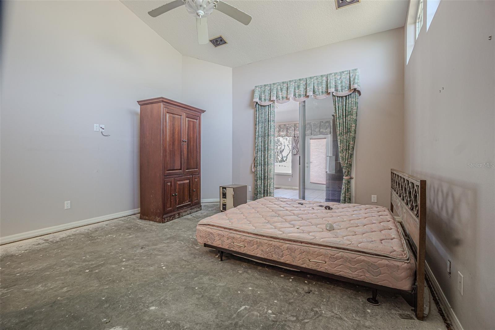 Image 24 of 48 For 6425 Brentwood Drive