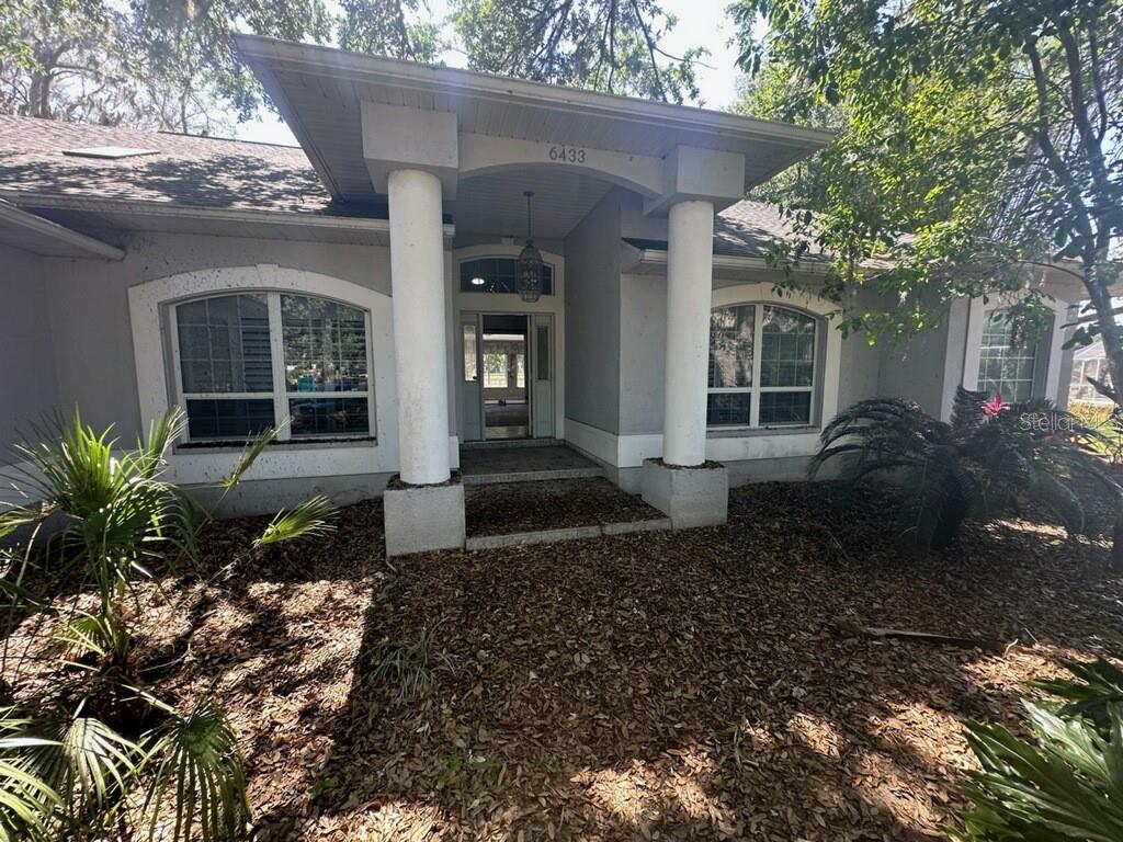 Listing Details for 6433 Brentwood Drive, ZEPHYRHILLS, FL 33542