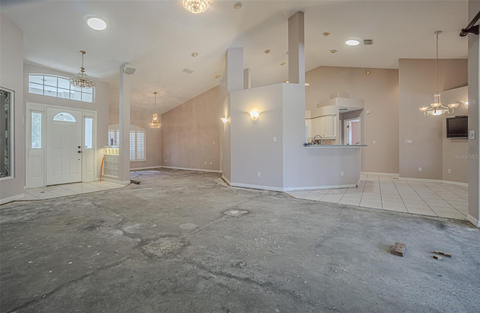 Image 14 of 45 For 6433 Brentwood Drive