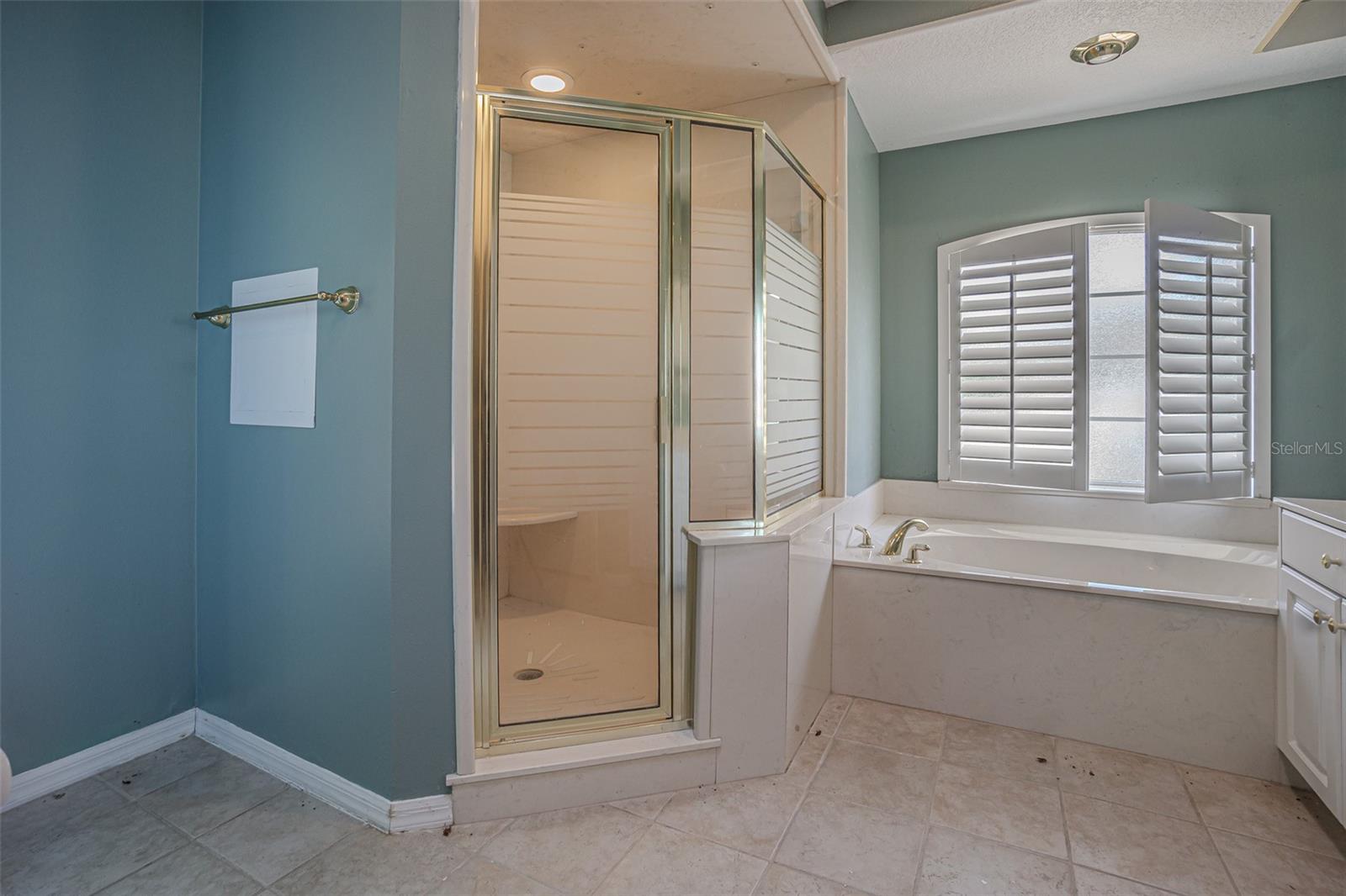 Image 22 of 45 For 6433 Brentwood Drive