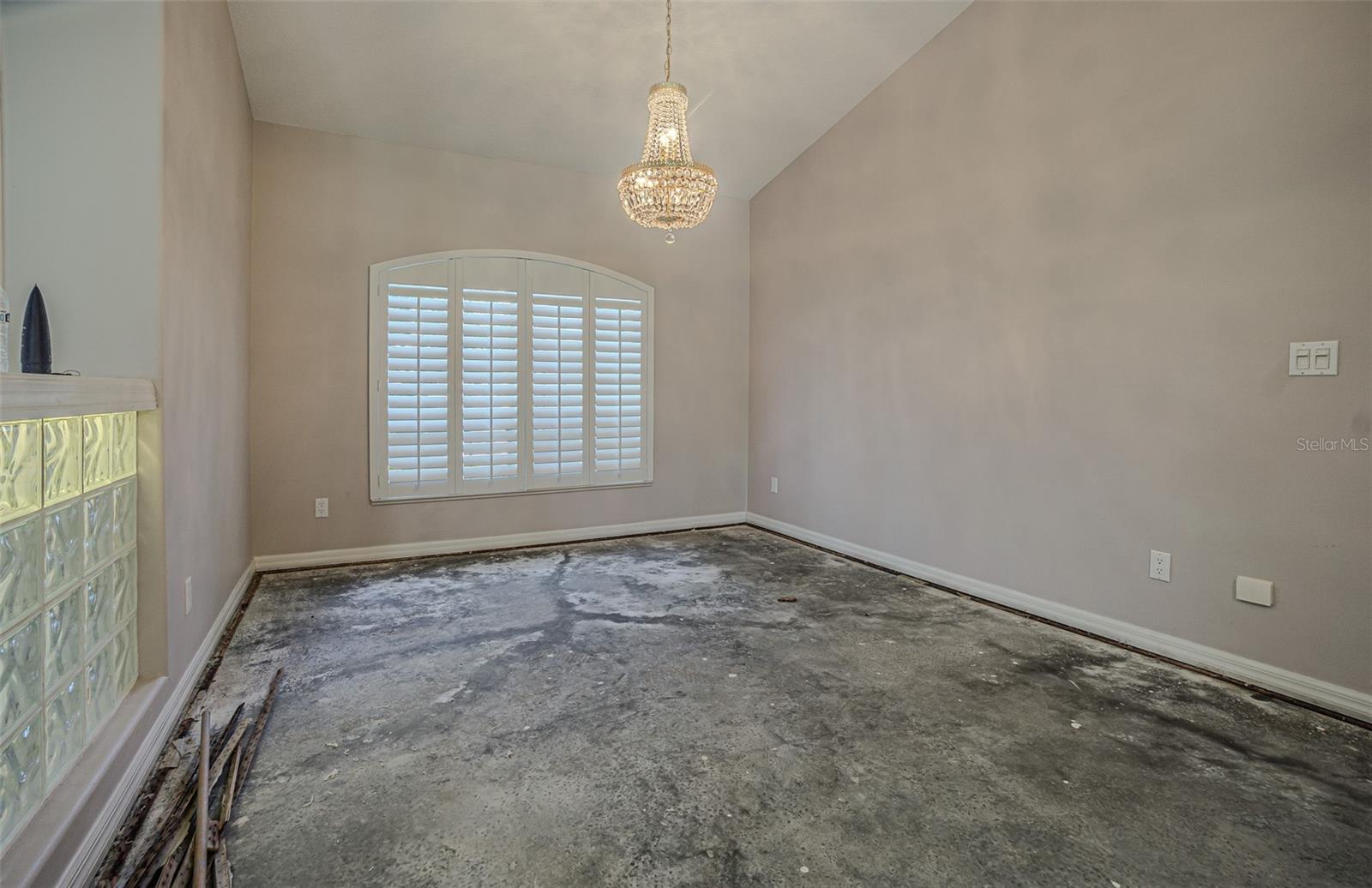 Image 34 of 45 For 6433 Brentwood Drive