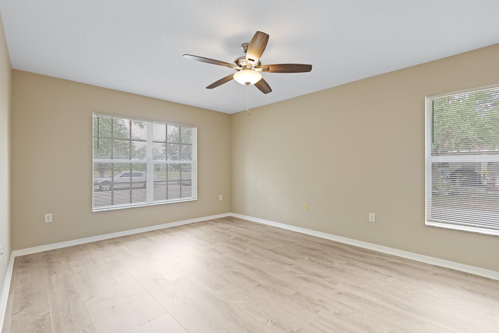 Image 11 of 26 For 2106 Pleasant View Avenue