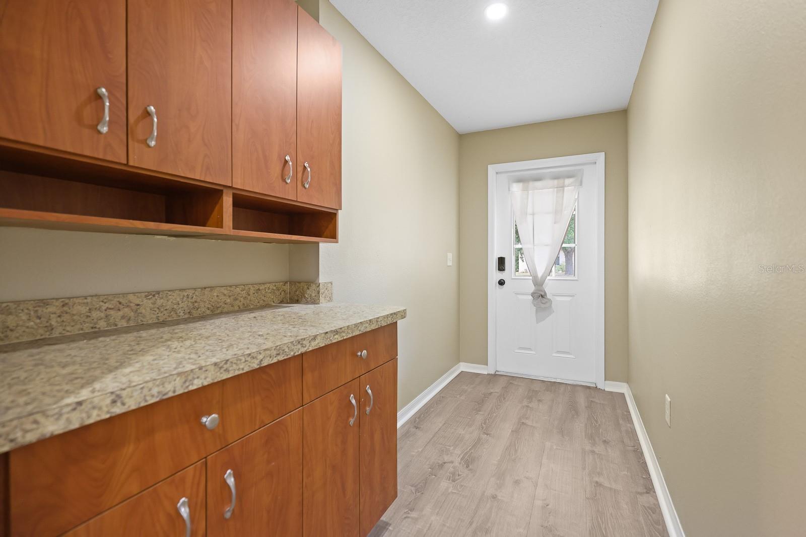 Image 19 of 26 For 2106 Pleasant View Avenue