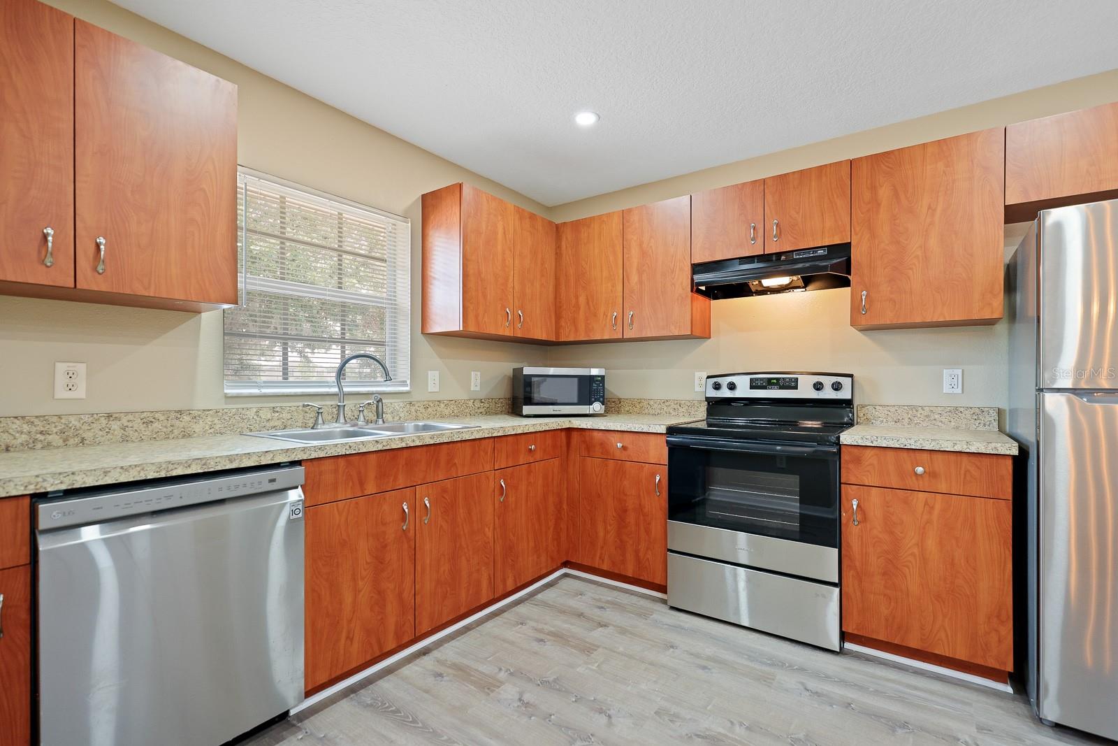 Image 9 of 26 For 2106 Pleasant View Avenue