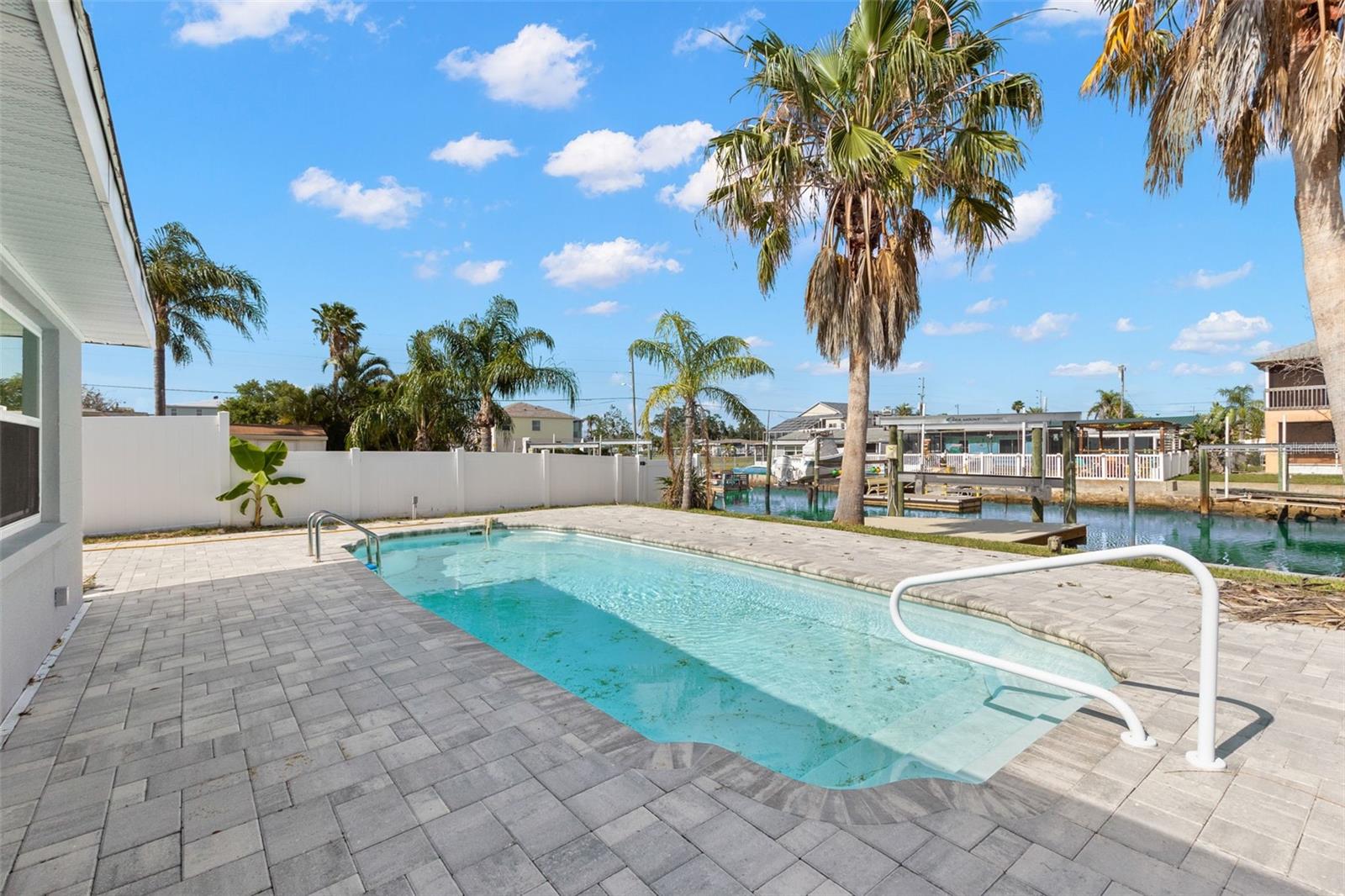 Image 18 of 35 For 13704 Evelane Drive