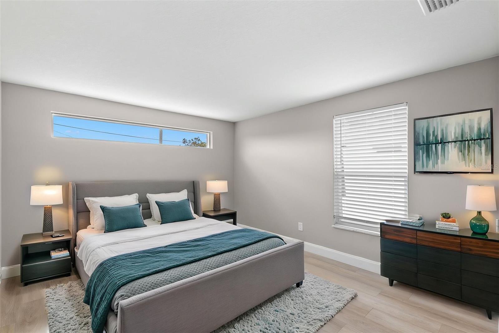 Image 21 of 35 For 13704 Evelane Drive