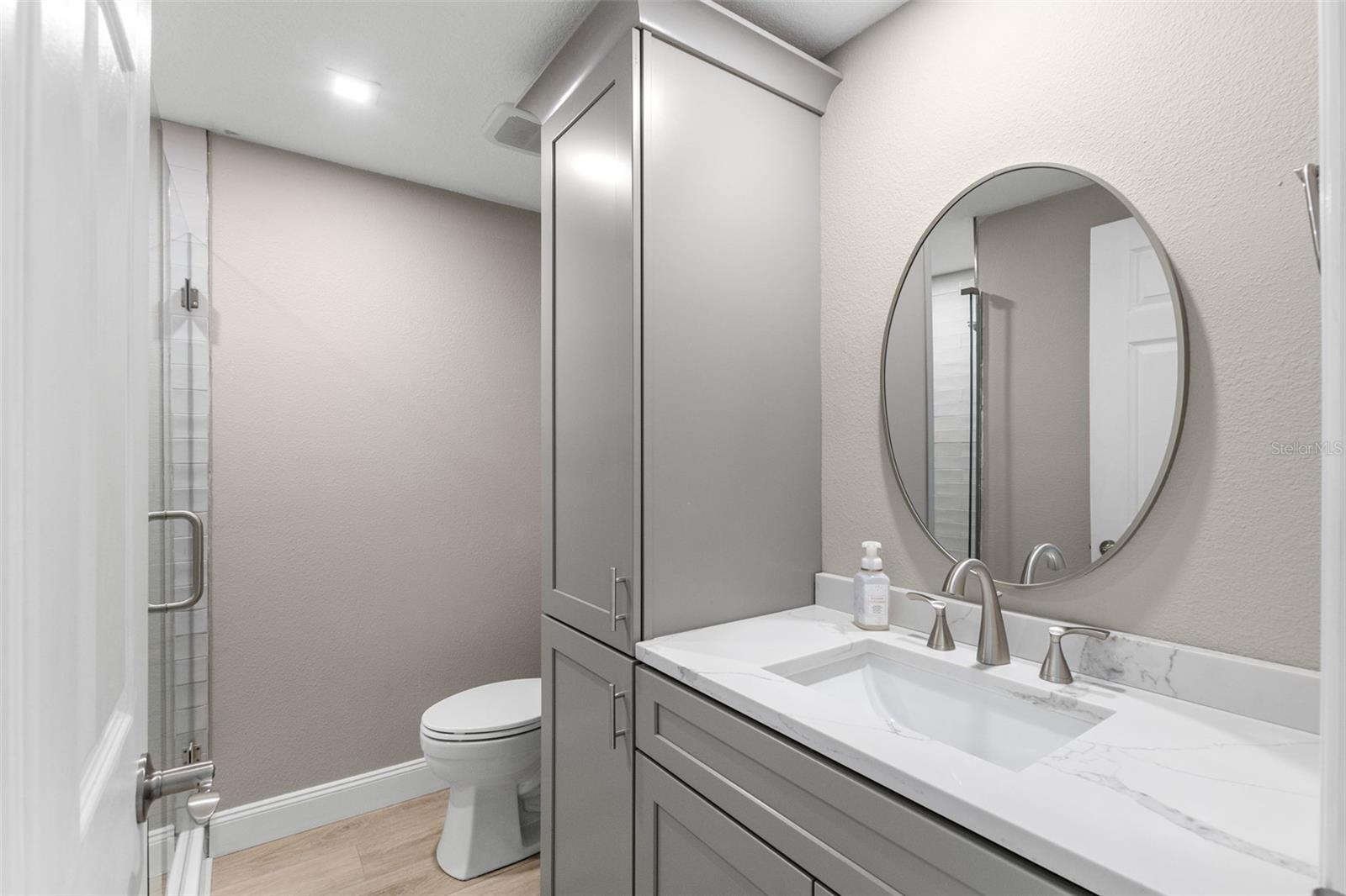 Image 23 of 35 For 13704 Evelane Drive
