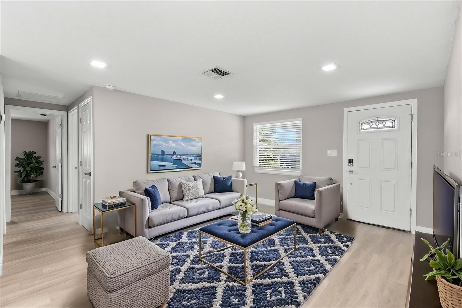 Image 6 of 35 For 13704 Evelane Drive