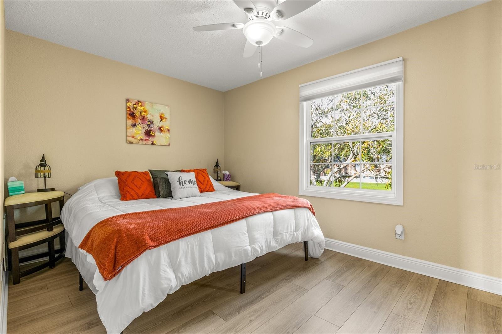 Image 13 of 28 For 13696 Orange Sunset Drive 13696