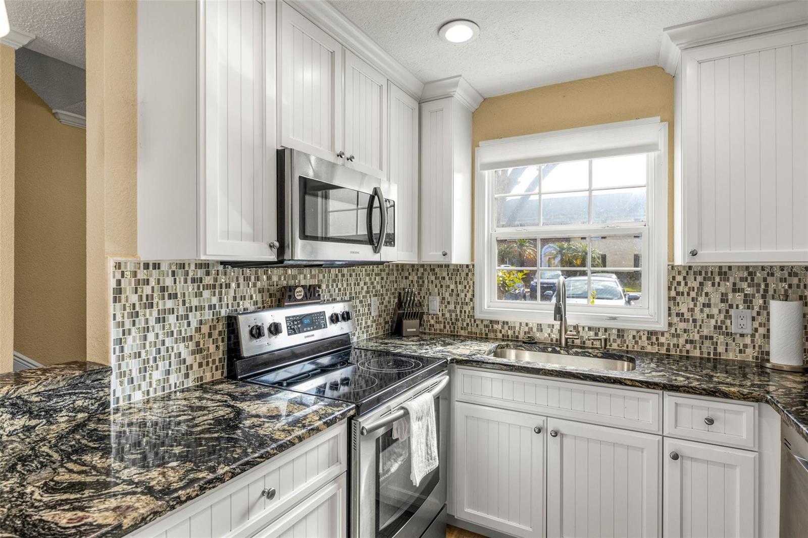 Image 4 of 28 For 13696 Orange Sunset Drive 13696