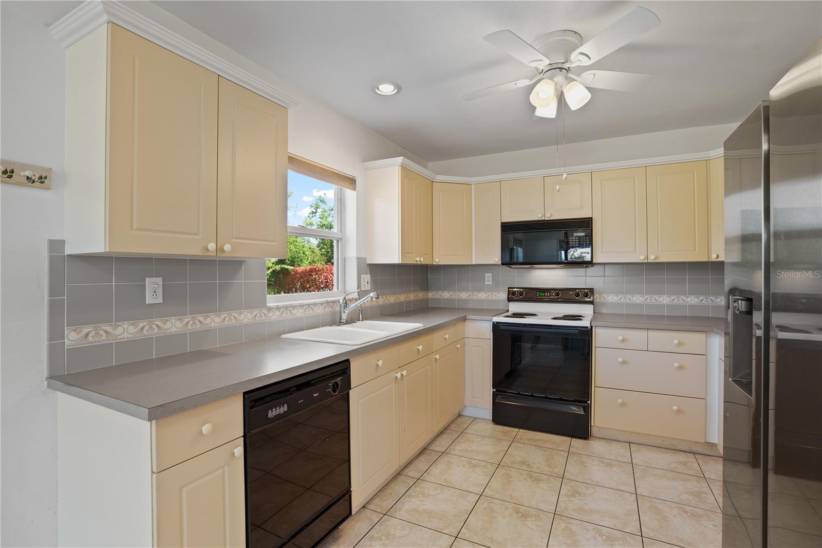 Image 16 of 29 For 4421 28th Avenue N