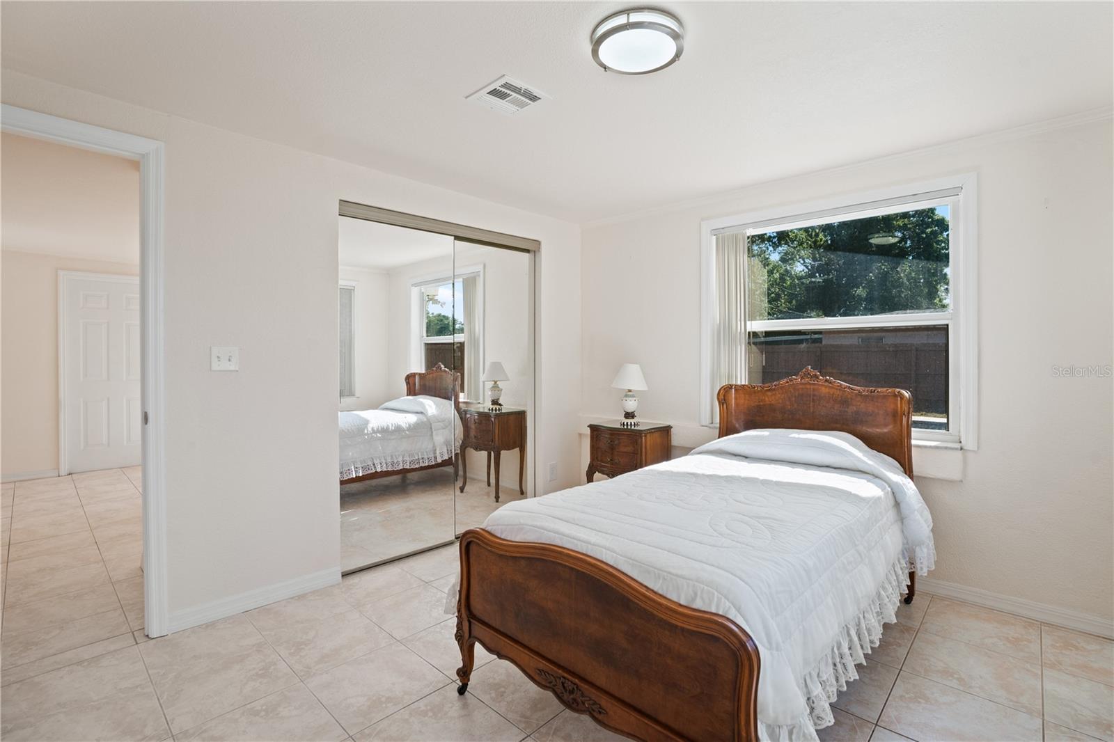 Image 21 of 29 For 4421 28th Avenue N