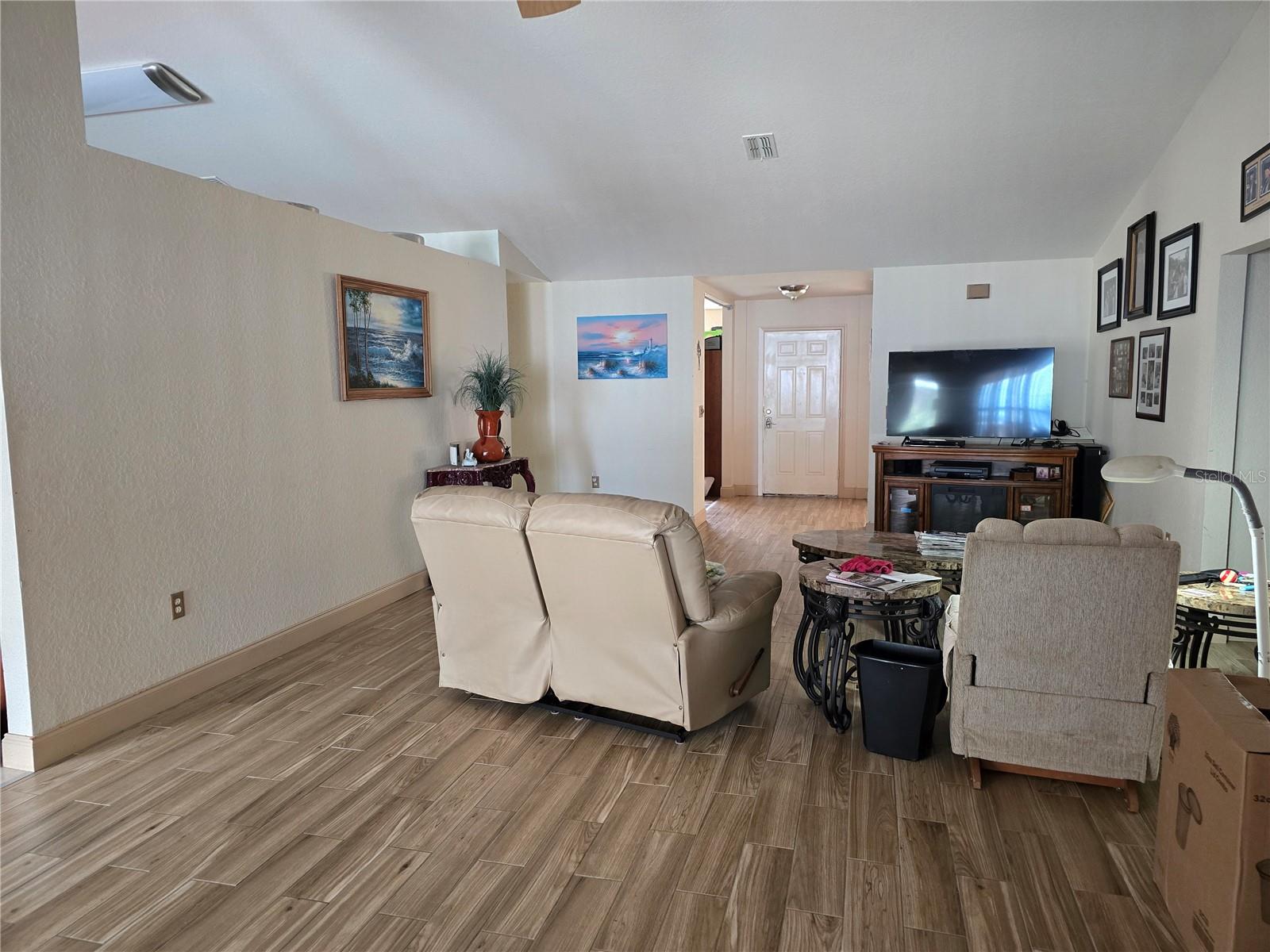 Image 3 of 16 For 8473 Bay Drive