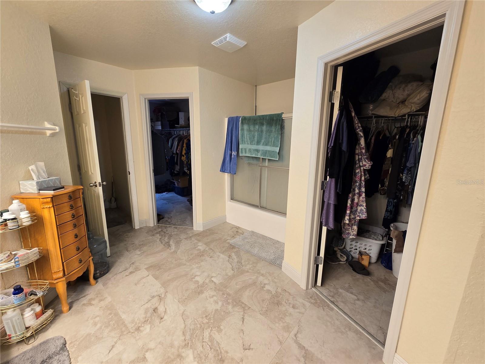 Image 9 of 16 For 8473 Bay Drive